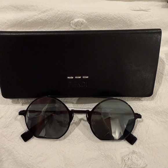 Fendi Black Circular Sunglasses with Case